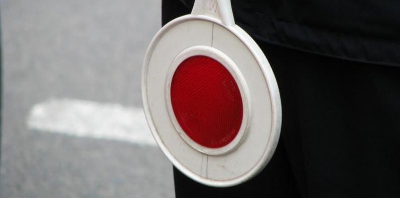 Przekroczył prędkość, potem astrą próbował uciekać przed policją