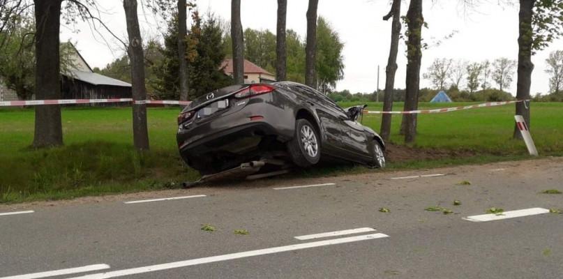Mazda dachowała, 22-latkę zabrał śmigłowiec LPR