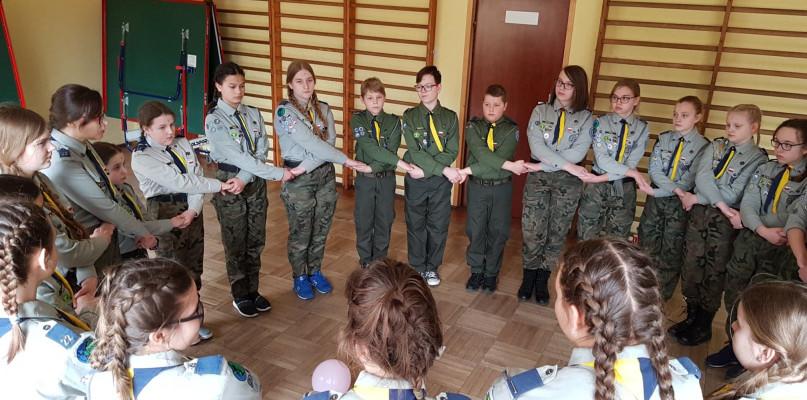 Harcerska gra na ulicach Jabłonny Lackiej