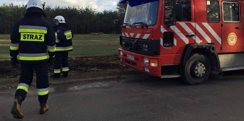 Uderzyła volkswagenem w tył przyczepy, trafiła do szpitala