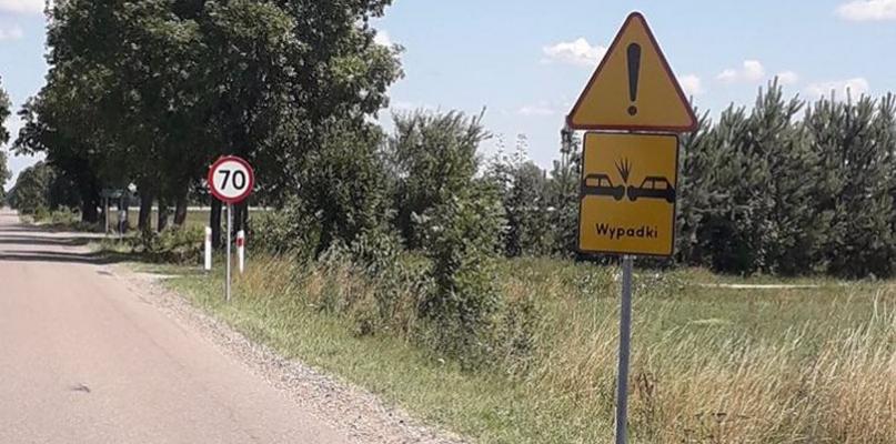 Powiat nie wycina krzaków przy drogach i lekceważy bezpieczeństwo