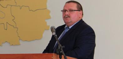 Radni nie chcieli, starosta sam sobie obniżył zarobki...
