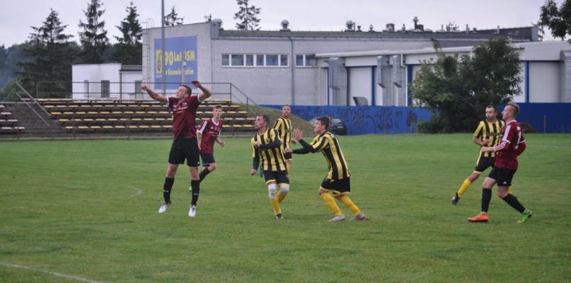 W meczu na szczycie siedleckiej A-klasy kosowianie podzielili się punktami z liderem