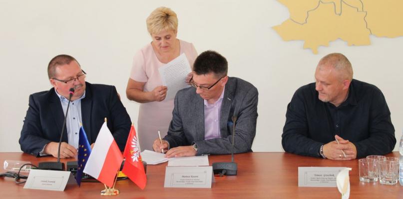 To pierwszy krok do budowy drogi po śladzie dawnej linii kolejowej