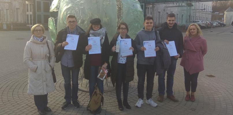 Matematyczny sukces uczniów Salezjańskiego Liceum