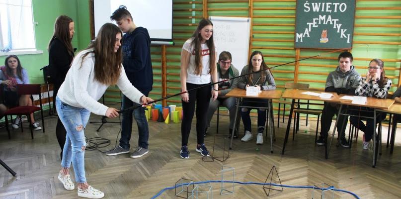 Dzień Królowej Nauk w Zespole Szkół w Sterdyni