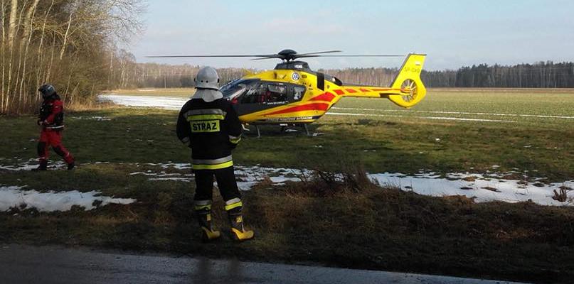 Dwa samochody dachowały w sobotni poranek