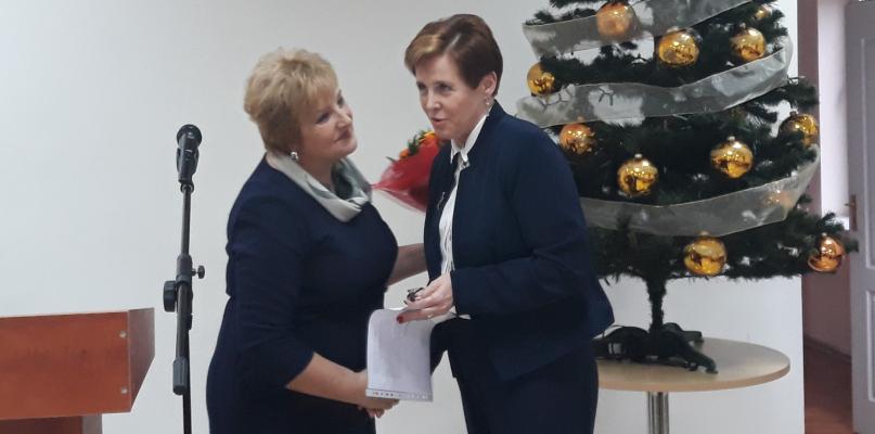 Na pożegnanie Ewa Wojciechowska odczytała oświadczenie