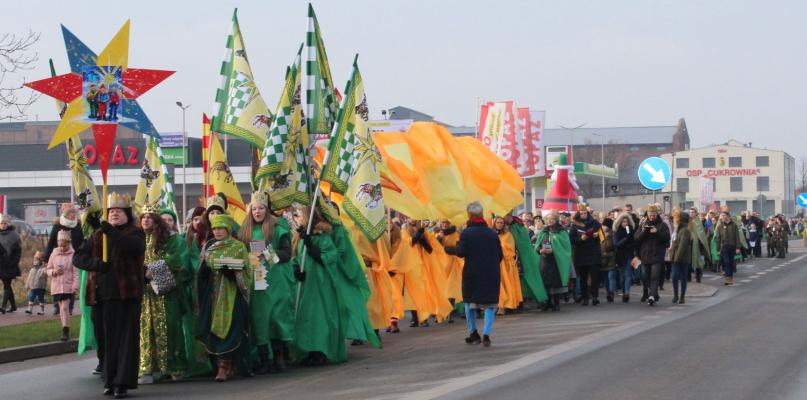 Sokołowianie tłumnie ruszyli na Orszak Trzech Króli 