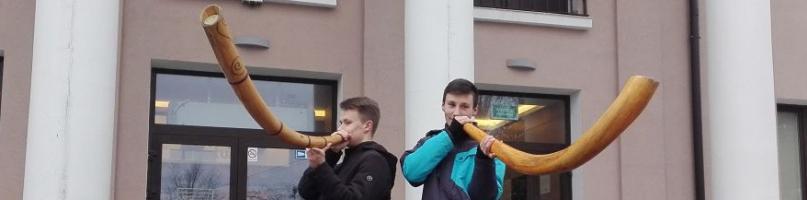 Dźwiękami ligawek przypomnieli o nadchodzących świętach