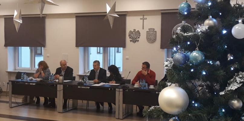 Chytry plan gminy Sokołów chyba nie wyjdzie. Miasto obniża podatki.