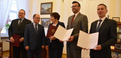 Trzy gminy z powiatu dostaną pieniądze od wojewody na drogi
