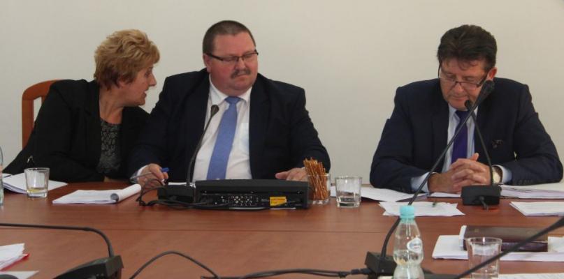 Mąż zwolnionej kierowniczki do starosty: dlaczego pan kłamał?
