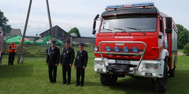 Mieszkańcy się bawili, strażacy z Sabni dostali nowy wóz