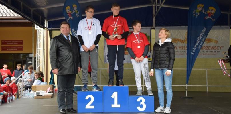 Uczestnicy Biegu Flagi odebrali gratulacje od Lidii Chojeckiej…