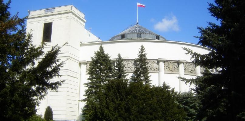 Licealistki wyróżnione za propozycję nowej nazwy dla Małego Rynku