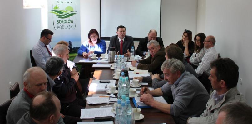 Receptą na ciągnący się od lat problem będą podwyżki cen i kamera?
