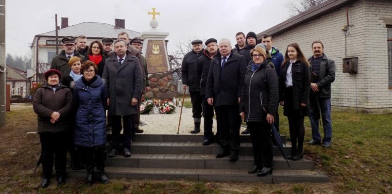 O żołnierzach niezłomnych w miejscu szczególnym