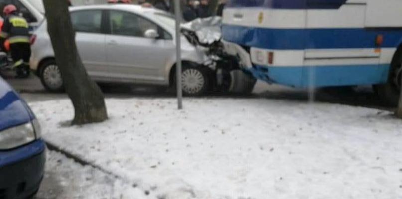 Na drogach powiatu ślisko, ale na razie spokojnie…