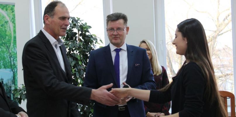 11 uczniów dostało stypendia Rady Powiatu Sokołowskiego