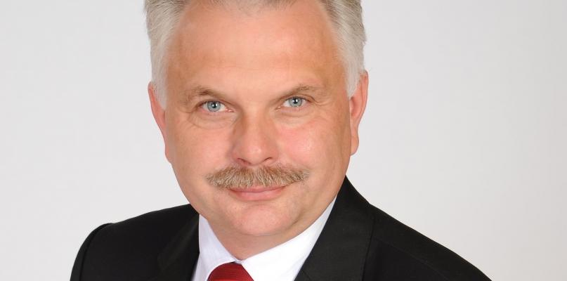 Gabinet cieni, czy może gabinet krzywych luster
