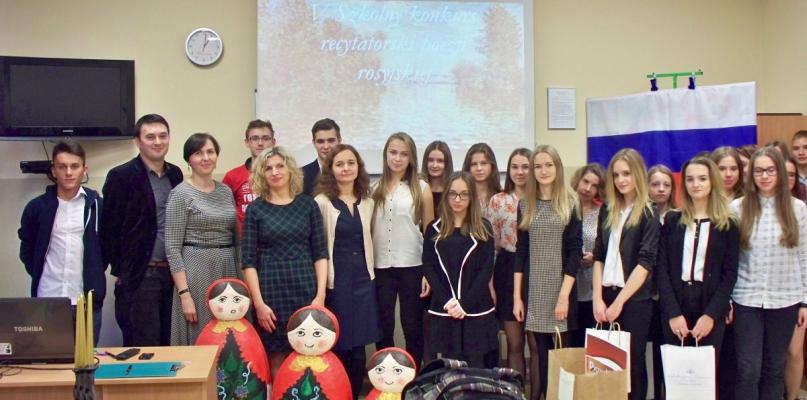 Jesienne recytacje poezji rosyjskiej przy samowarze