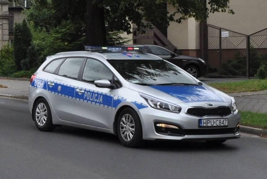 Znaleźli na posterunku... torbę z pieniędzmi