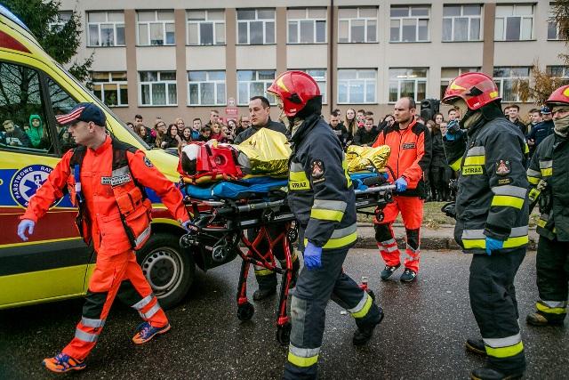 80-letnia piesza potrącona na pasach