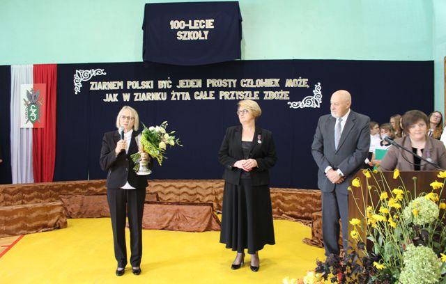 Szkoła w Rozbitym Kamieniu świętowała stulecie