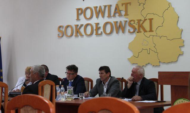10:6 w dwóch kluczowych głosowaniach