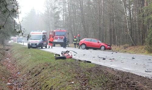 Audi wjechało pod dostawczego busa