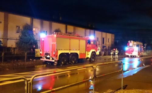 Pijany odgrzewał jedzenie na kuchence gazowej, zasnął?