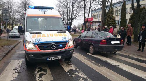 Piesza potrącona na pasach