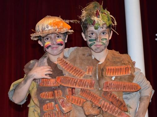 Krzyś i Igor na scenie Teatru Buffo