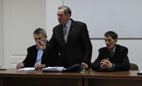 Radny PiS dostał w twarz