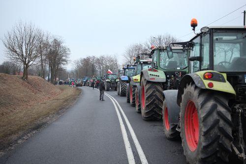 Z blokad rolniczych do sądu