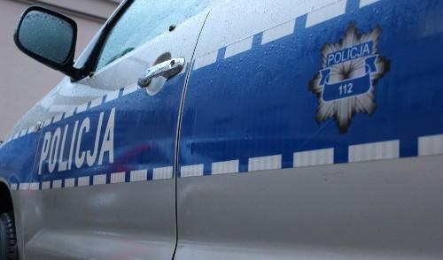 Domowy agresor wjechał w płot