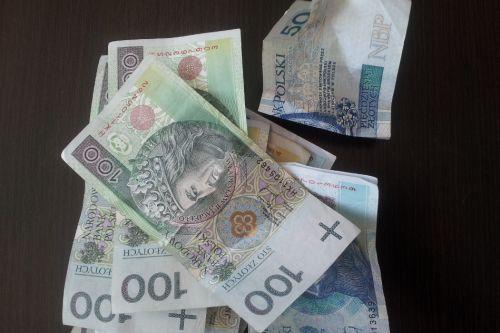 Pijany złodziej zatrzymany przez kuzynów