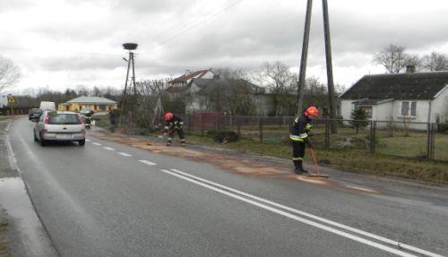 Usuwali 8-kilometrową plamę