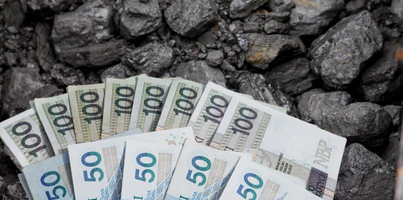 Dlaczego trzeba tyle płacić za węgiel? UOKiK skontrolował składy