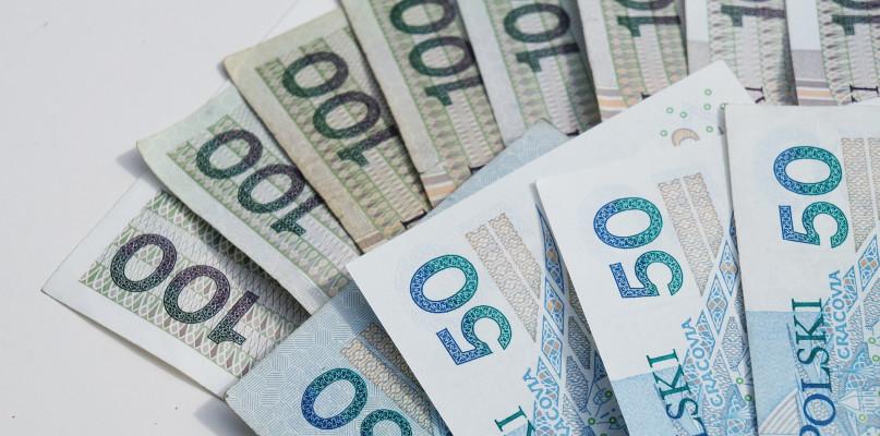 Znany bank z zarzutami UOKiK. O co chodzi? 