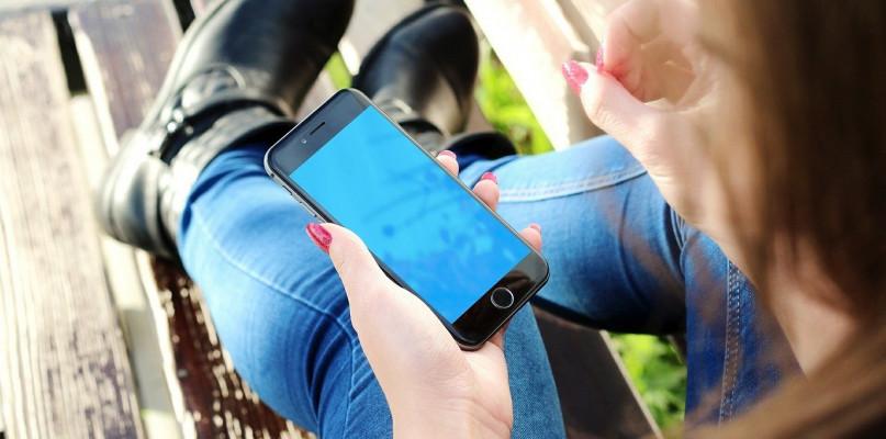 Rewolucja na rynku telefonów? Takich przepisów chcą unijni politycy