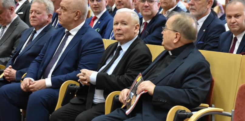 Zamienimy złotówki na euro? Jarosław Kaczyński mówi wprost! 