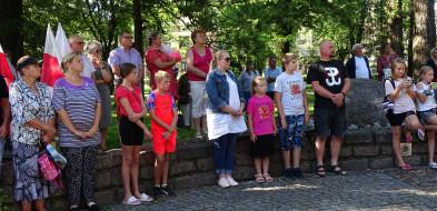 W ciszy oddali hołd powstańcom warszawskim