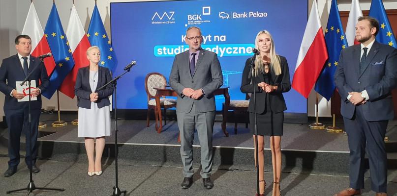 Ministerstwo chce zachęcić do studiowania tego kierunku! W grze duże pieniądze
