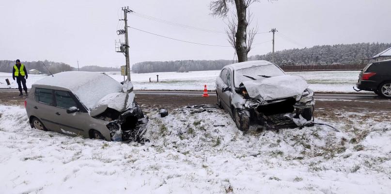 Kolejny atak zimy i znów problemy na drogach