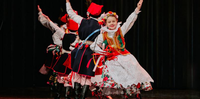 Dzięki dotacji z projektu EtnoPolska „Sokołowianie” kupili nowe stroje