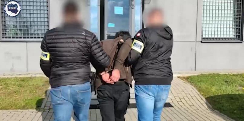 300 policjantów zaangażowanych w TĘ akcję! Szczegóły są szokujące! 