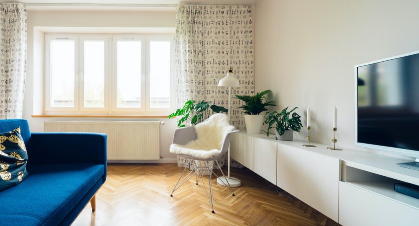 Minimalistyczne mieszkanie. Odzyskaj wolną przestrzeń