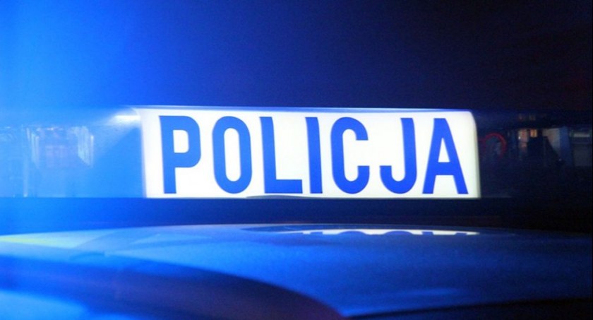 Sokołów Podlaski. Starszy pan uszkodził cudze auto i uciekł.